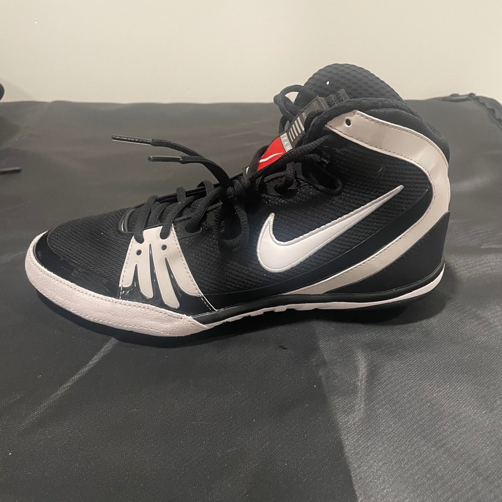 Nike Freek Wrestling Shoes Black White Mens Size 11 316403-011 Mid Top Sneakers